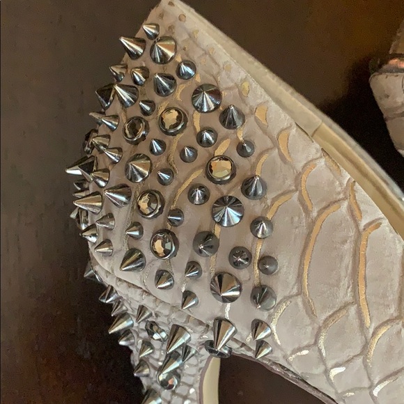 Saks Fifth Ave signature peep toe platform heels - Picture 7 of 8